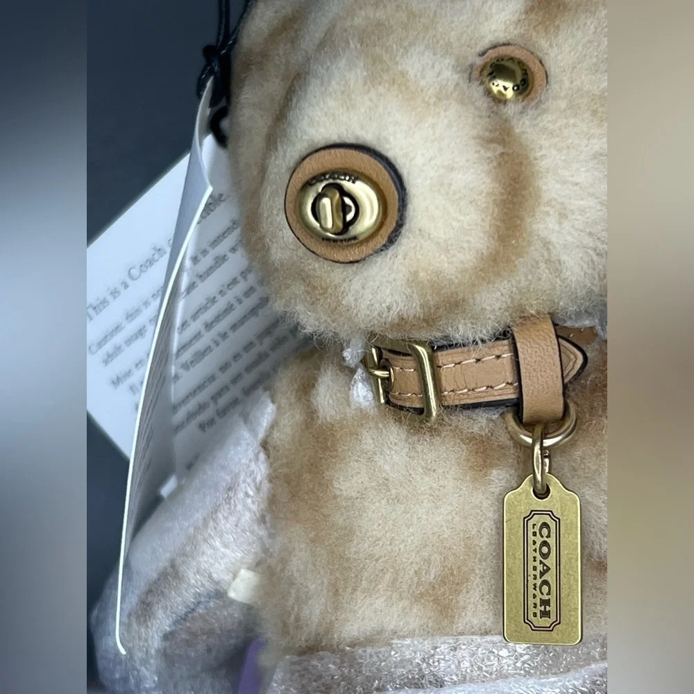 Coach BEAR BAG CHARM IN SIGNATURE SHEARLING